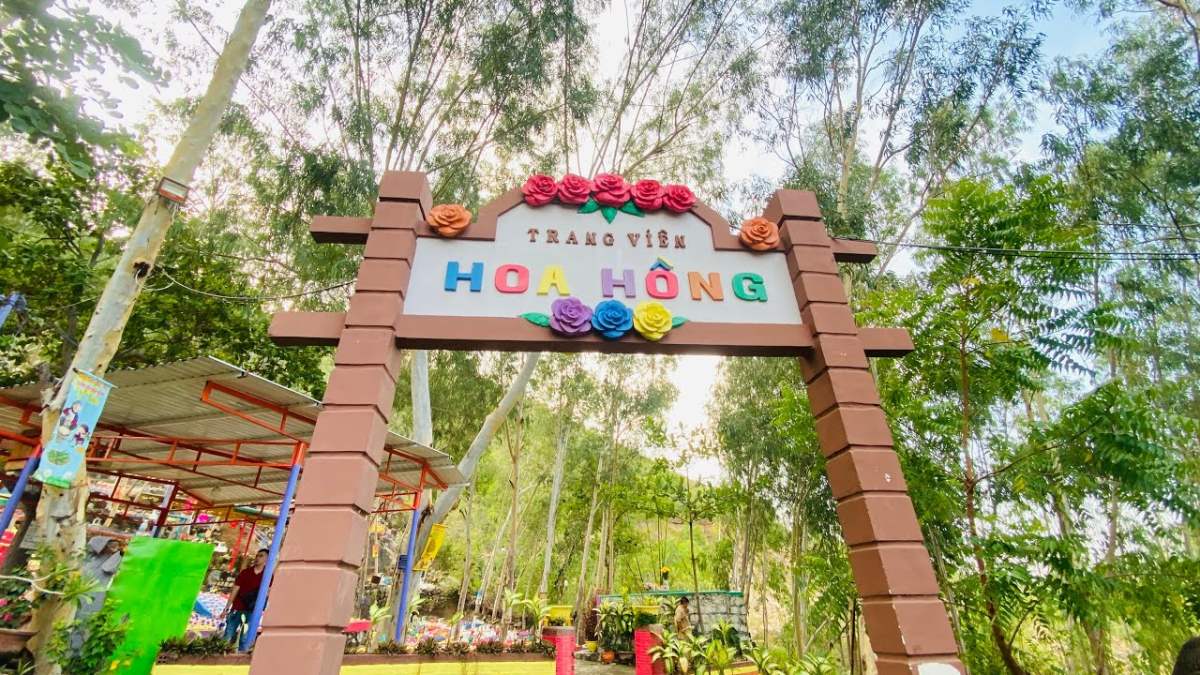 NIKAYA Cầu Siêu Cho 16.000 Hương Linh Thai Nhi Tại Trang Viên Hoa Hồng - Vĩnh Ngọc - Nha Trang